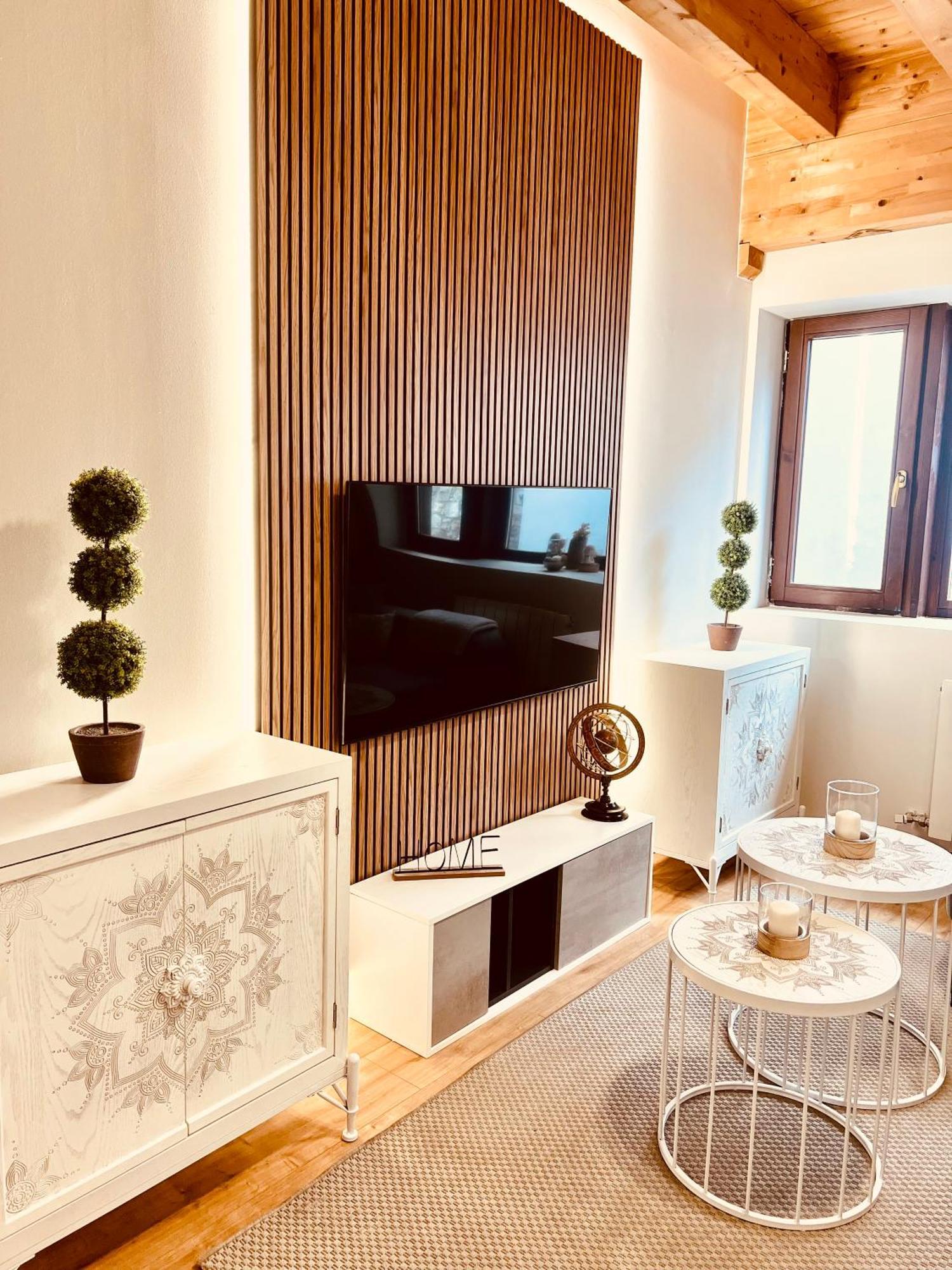El Capricho De Claudia_ Apartamentos Burgos Catedral 외부 사진